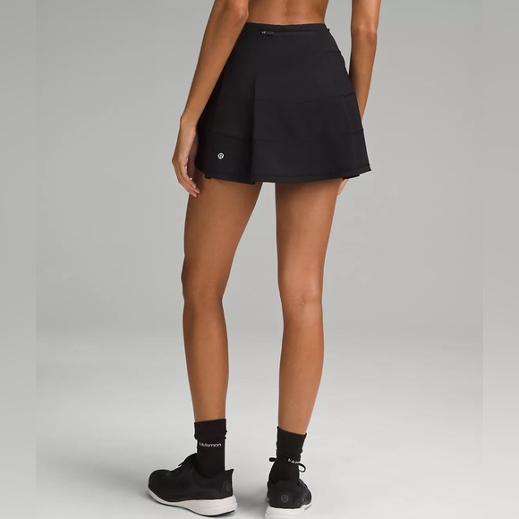 lululemon athletica Dresses & Skirts - Lululemon 2 Pace Rival Skirt • black skort